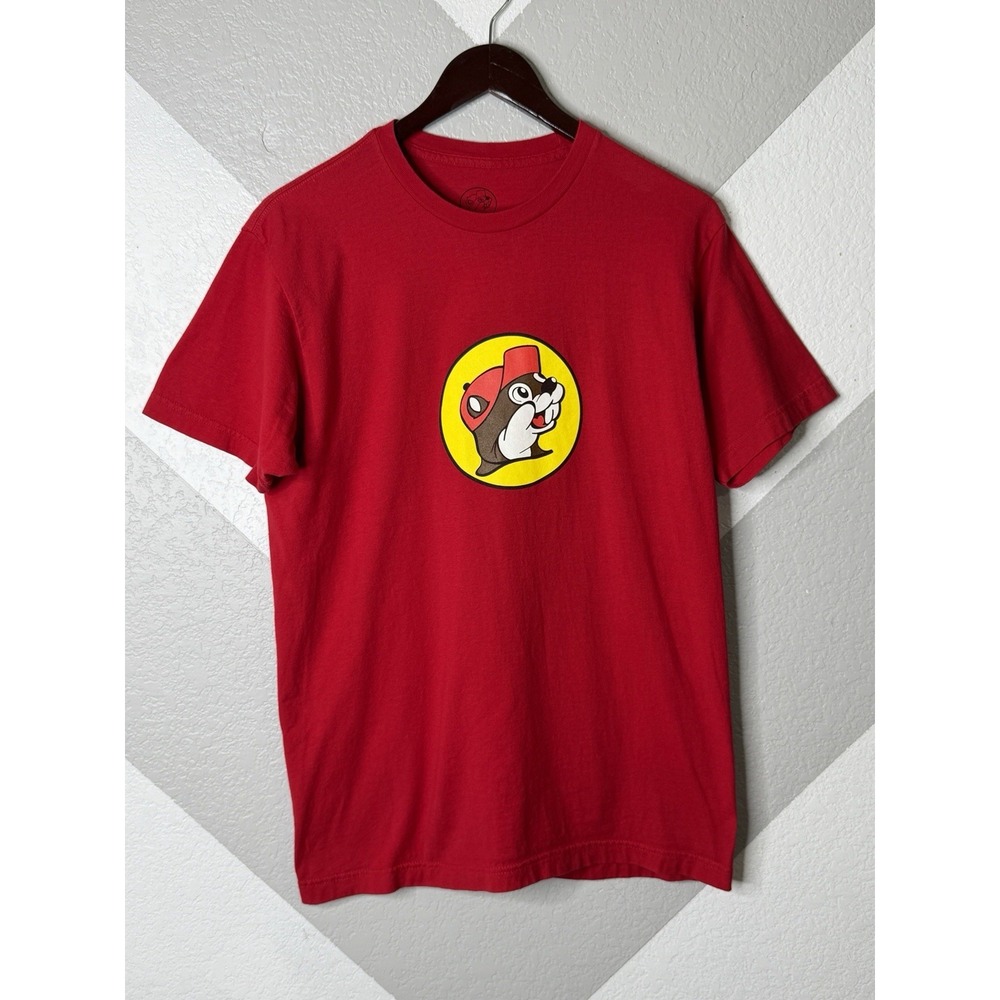 Buc-ees T-Shirt Men's Red Short Sleeve Graphic Casual Classic Size L 100% Cotton